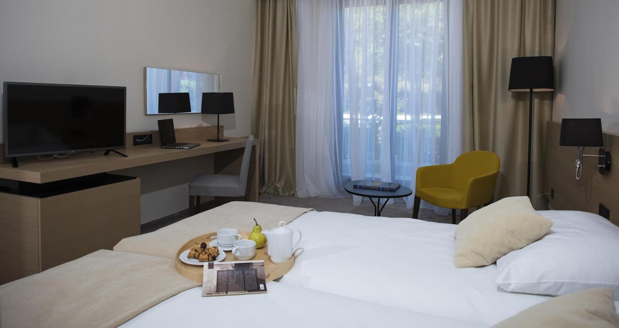 Aminess Younique Liburna Hotel Korcula Town Room photo